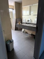 Lorong 8 Toa Payoh (D12), Warehouse #589652691